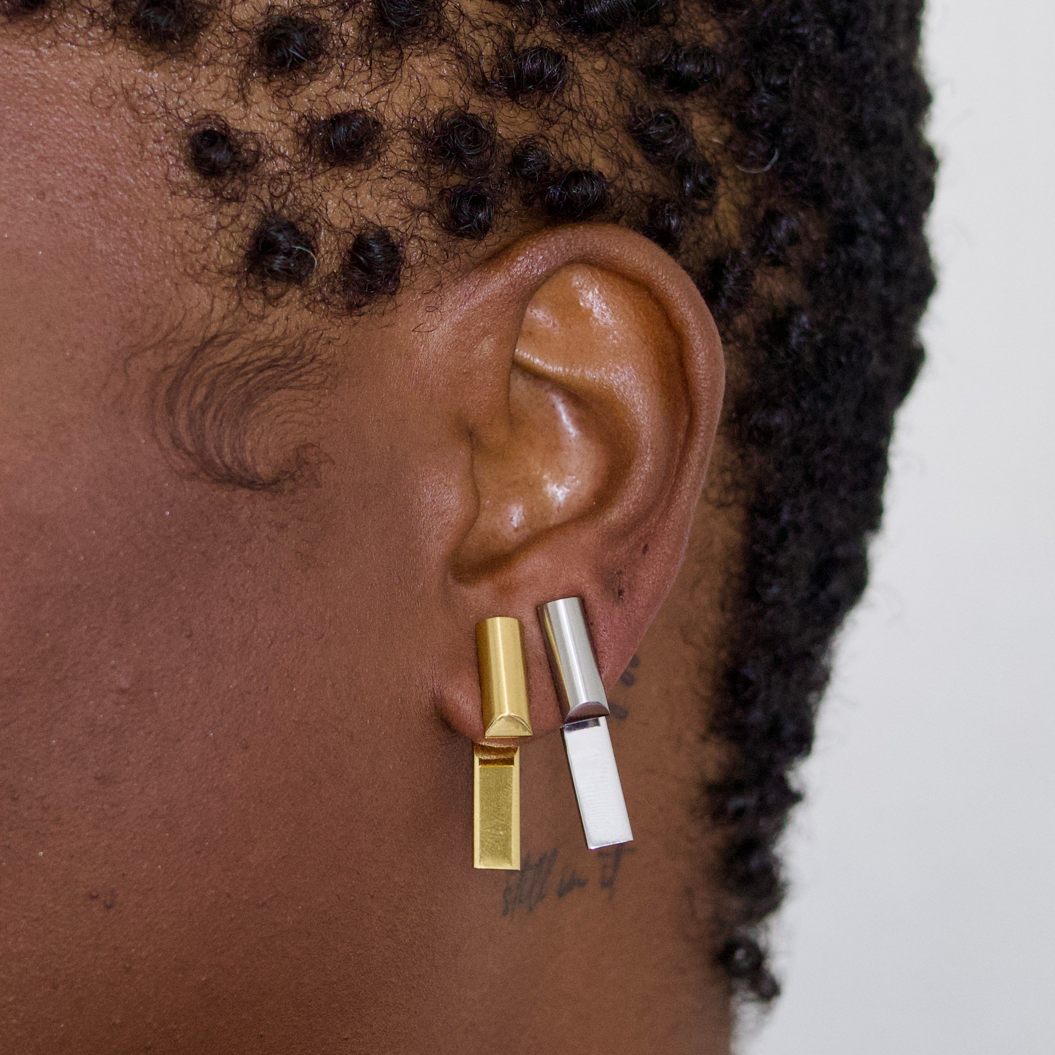Infinity Multi-Way Studs