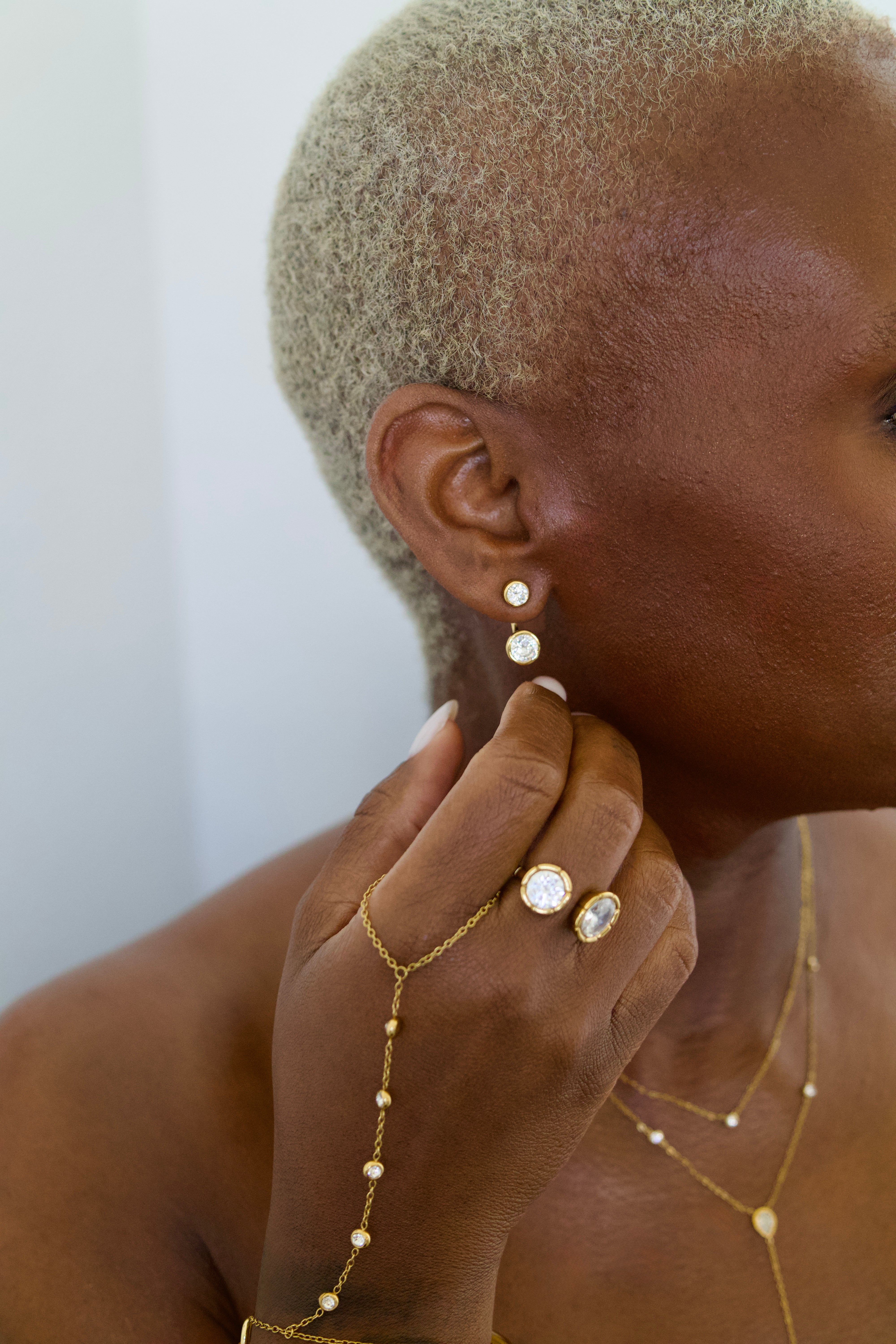 Bezel Hook’m Studs